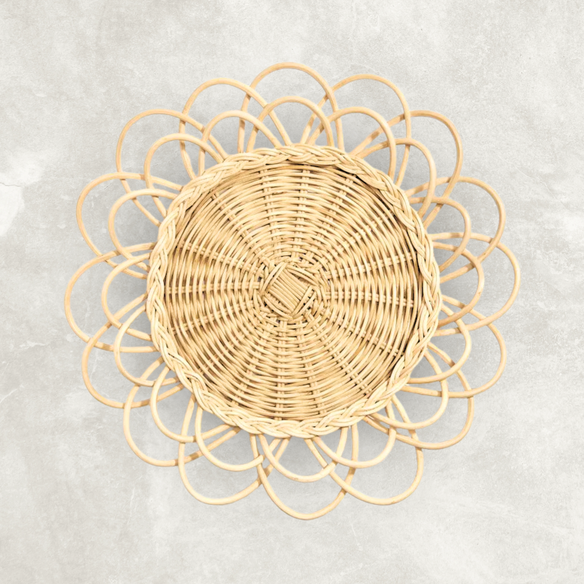 Rattan Bloom Plate Charger
